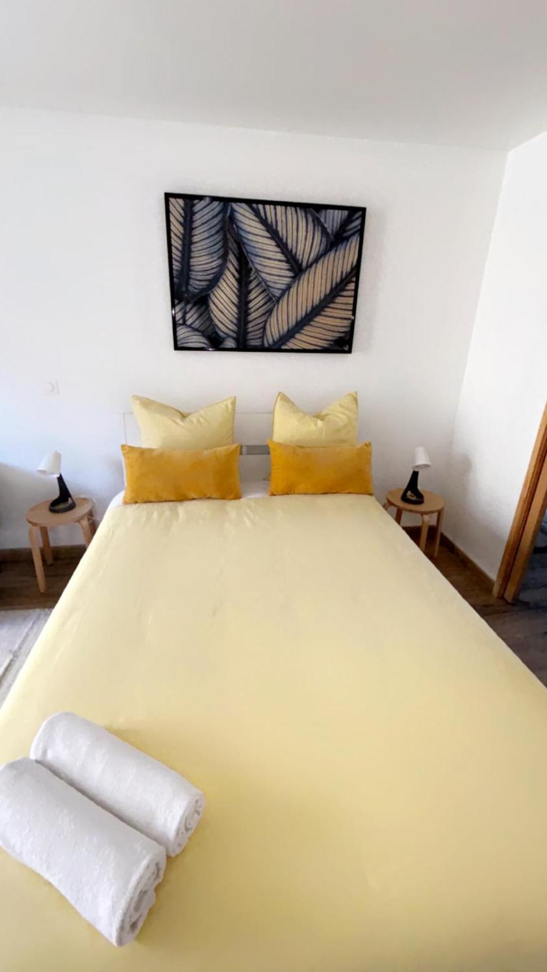 Chambre provençale Arles Extérieur photo